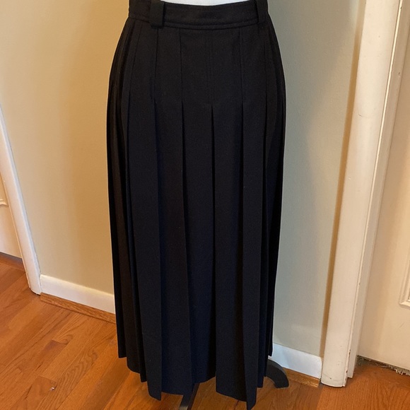 Arlequin Paris Black Wool Suit, Vintage - Picture 11 of 16